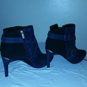 Calvin Klein ankle Booties